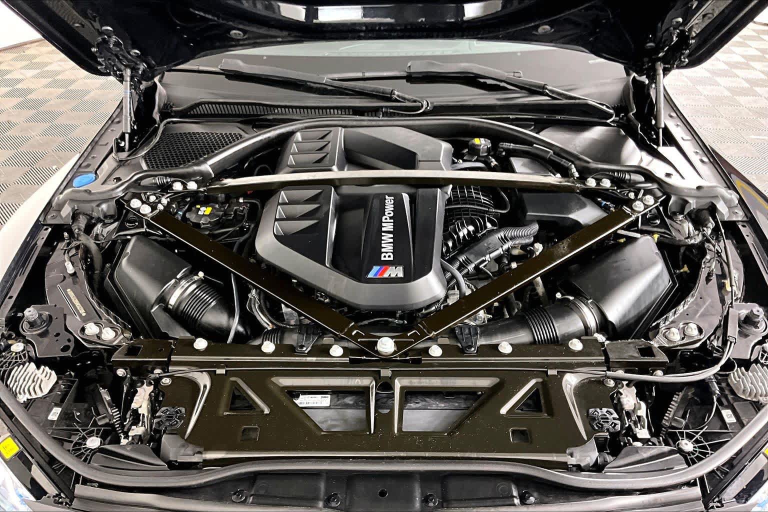 Used 2021 BMW M4 Coupe w/ Executive Package RWD image 30