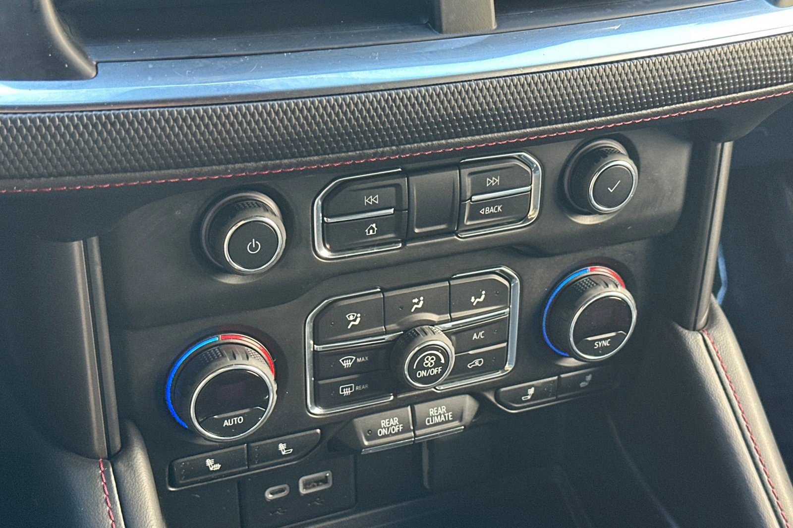 Used 2022 Chevrolet Tahoe RST image 16