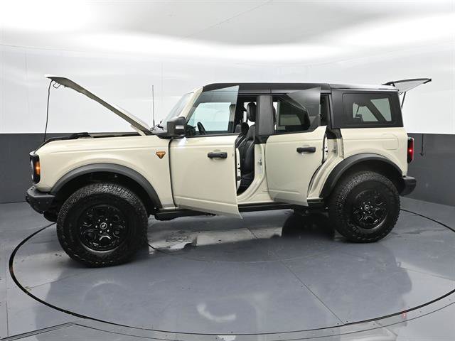 Used 2025 Ford Bronco Badlands AWD/4WD image 45