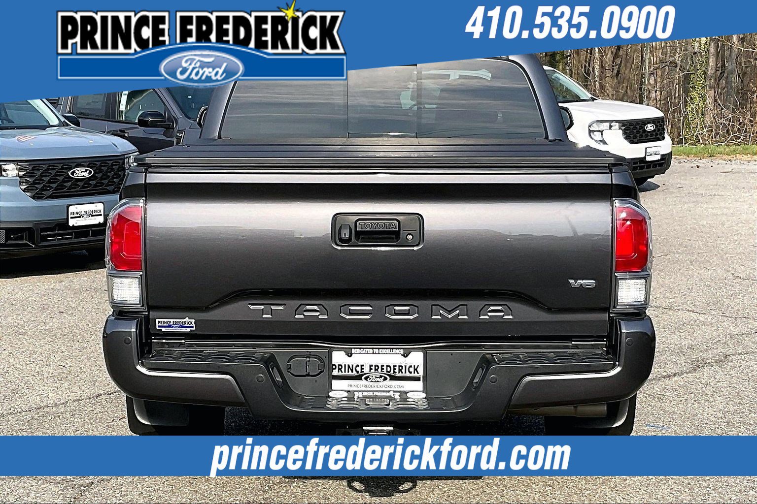 Used 2022 Toyota Tacoma TRD Sport w/ Technology Package image 4