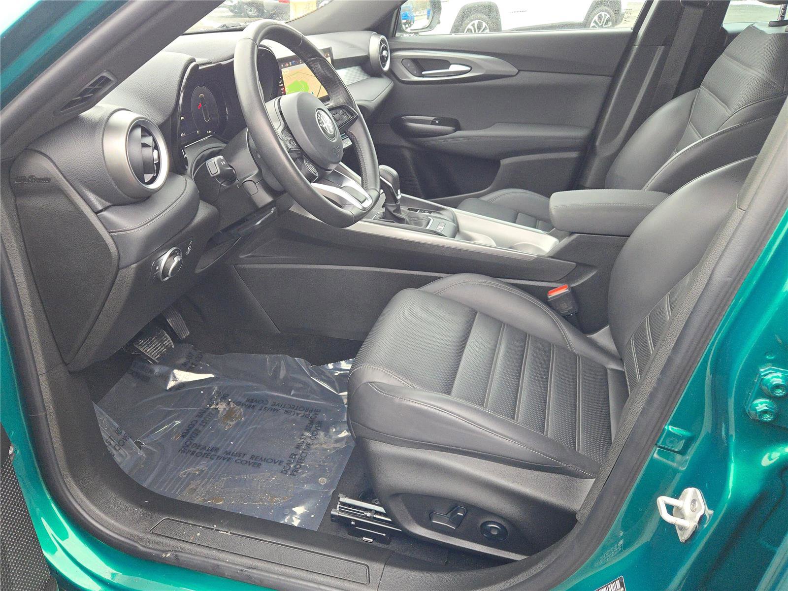 Used 2024 Alfa Romeo Tonale Ti w/ Premium Interior Package image 26