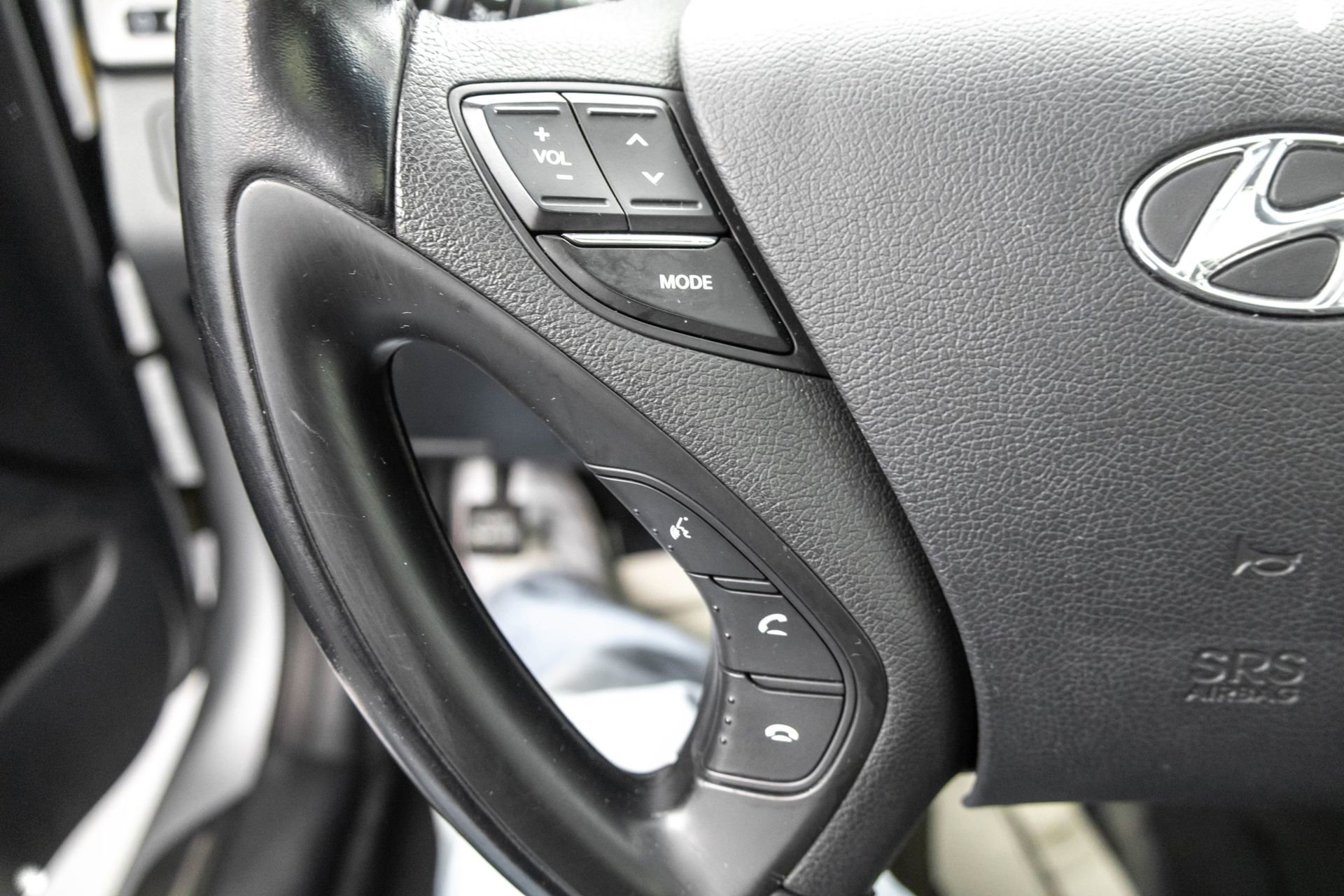 Used 2014 Hyundai Sonata Limited w/ Technology Package 05 image 19