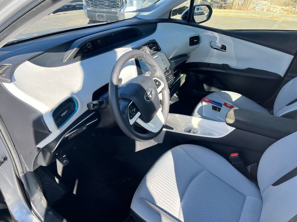 Used 2016 Toyota Prius Three image 15