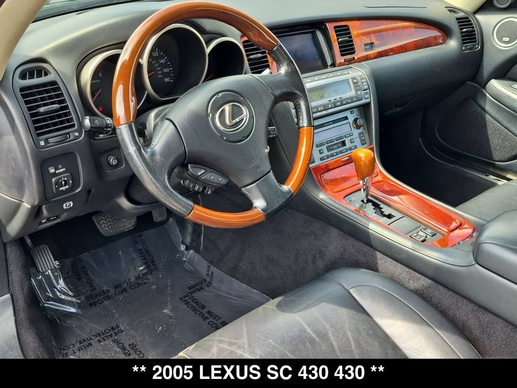 Used 2005 Lexus SC 430 Convertible w/ Preferred Accessory Pkg RWD image 2