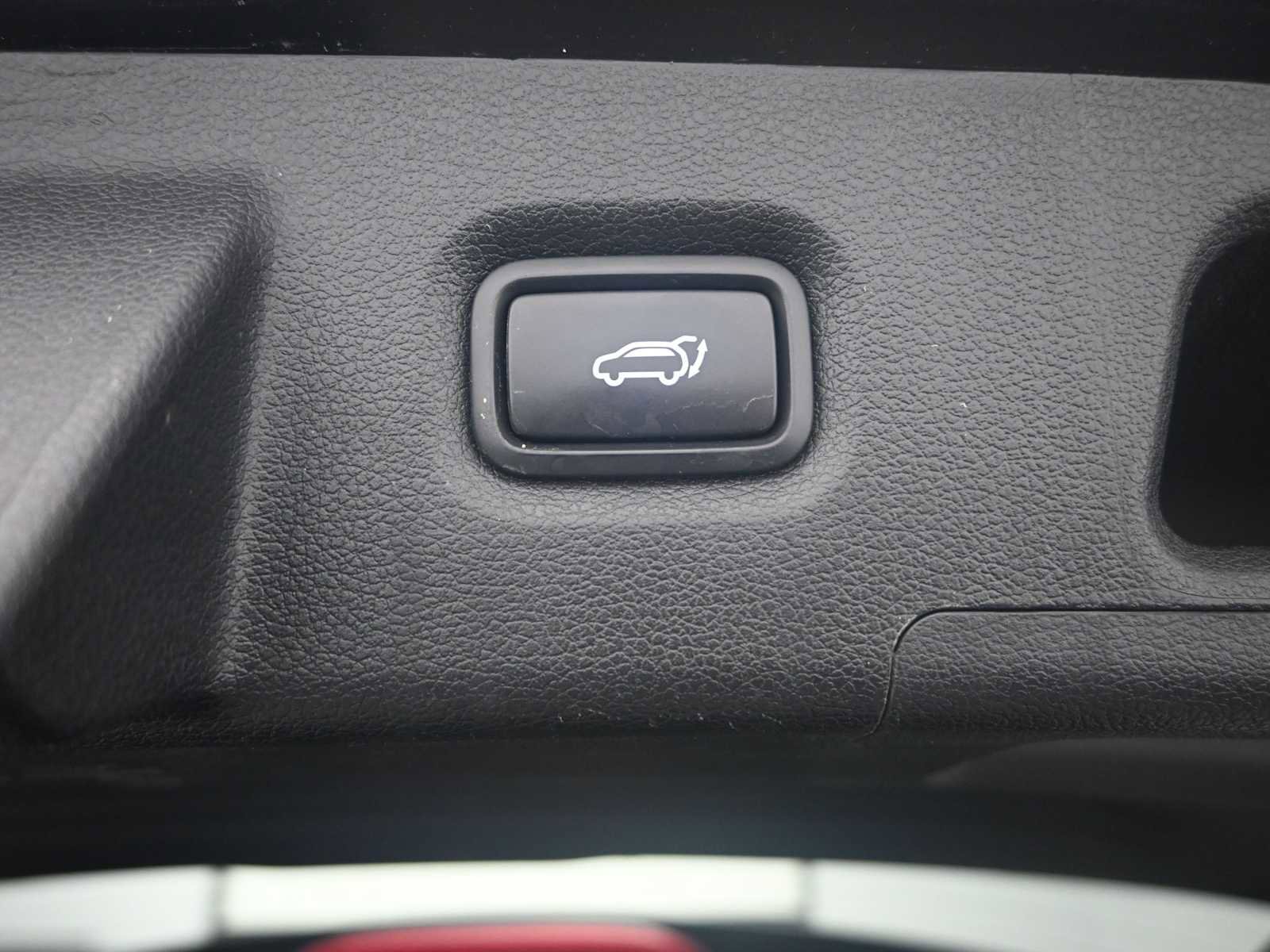 Used 2019 Hyundai Santa Fe Limited image 28