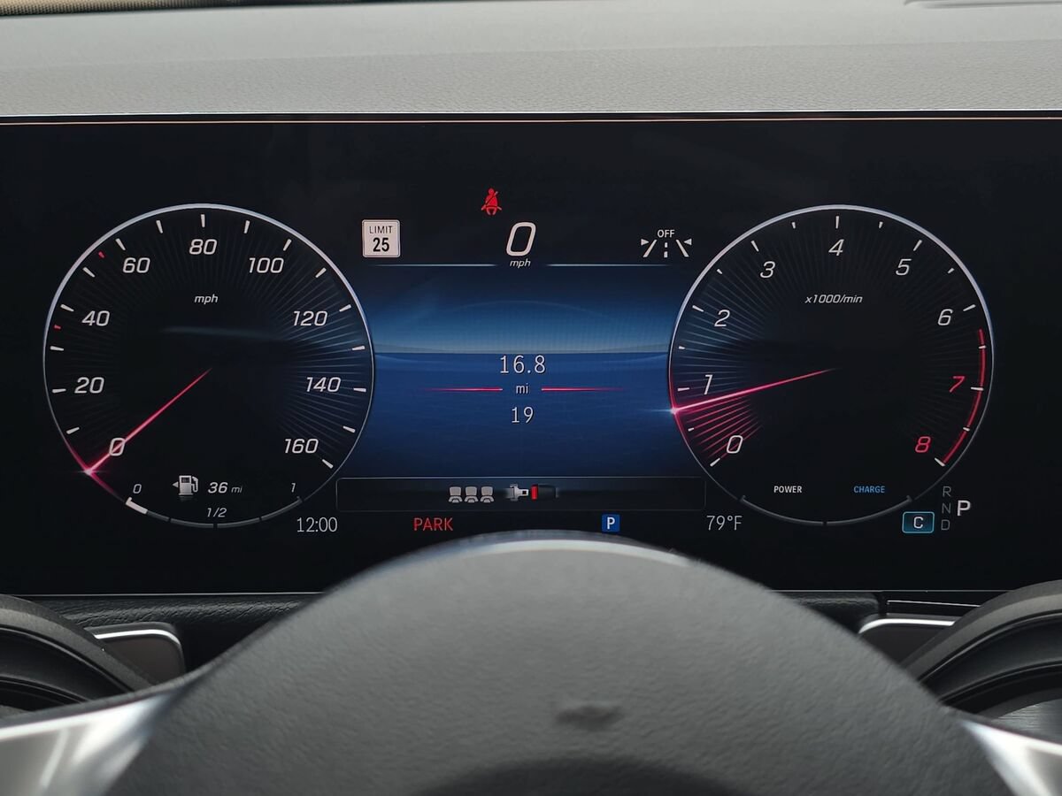 New 2026 Mercedes-Benz GLB 250 image 19