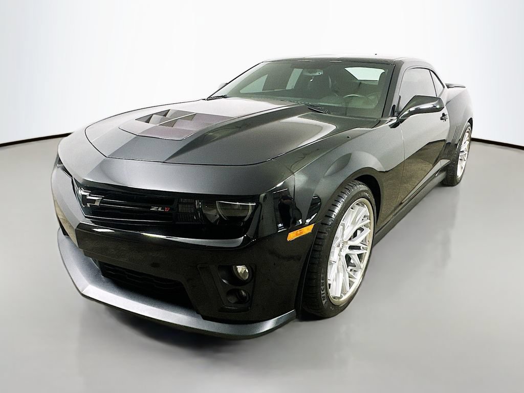 Used 2014 Chevrolet Camaro ZL1 RWD image 3