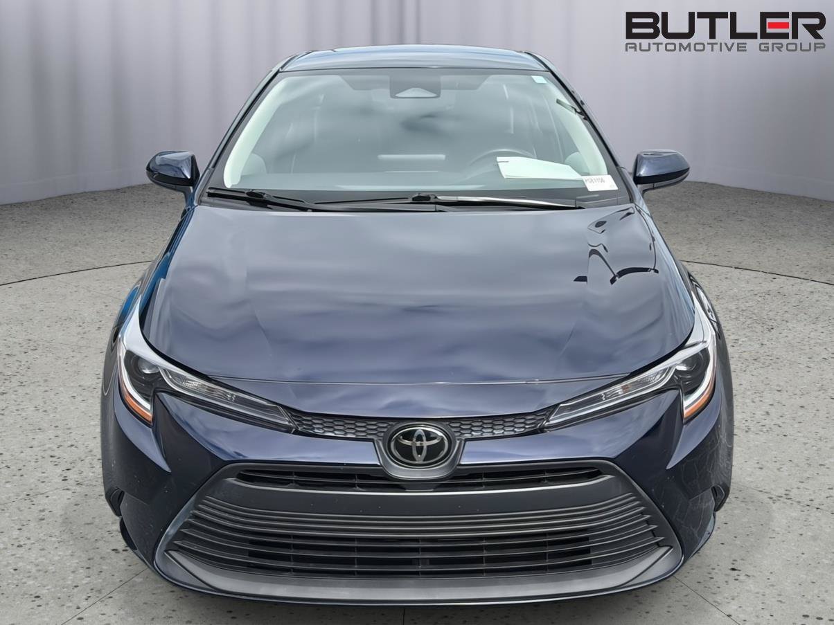 Used 2024 Toyota Corolla LE FWD image 9