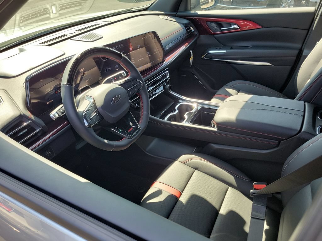 New 2026 Chevrolet Traverse RS FWD image 3