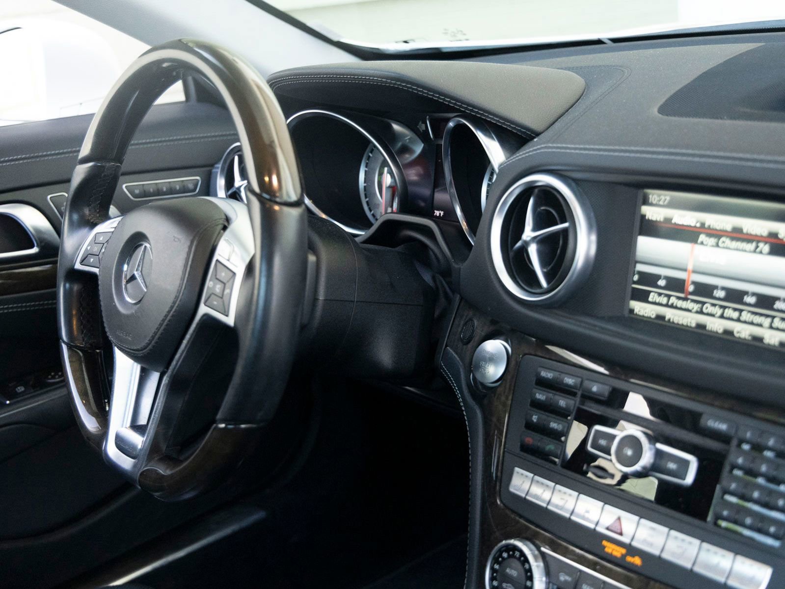 Used 2015 Mercedes-Benz SL 400 image 23