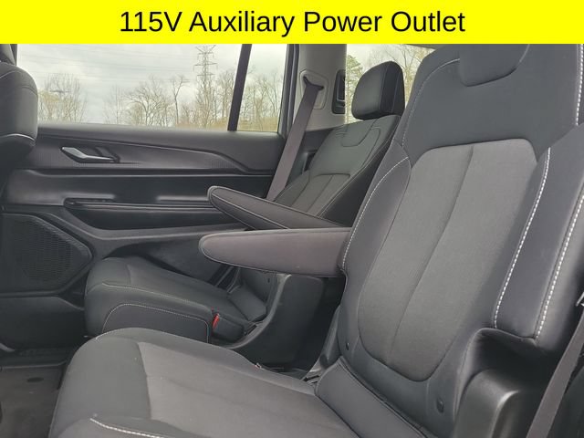 Used 2024 Jeep Grand Cherokee L Laredo w/ Luxury Tech Group I AWD/4WD image 24