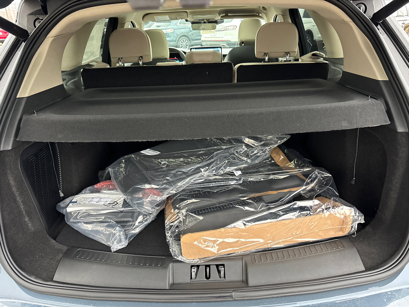 New 2026 Lincoln Corsair Grand Touring image 9