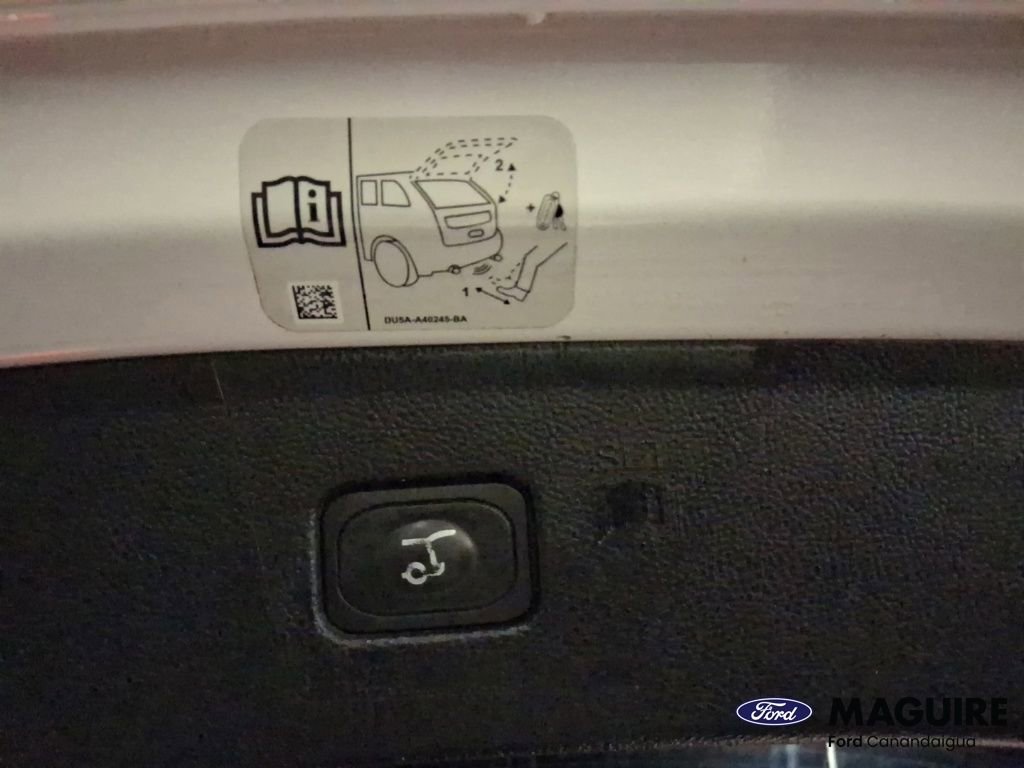 Used 2019 Ford Edge SEL w/ Equipment Group 201A image 24