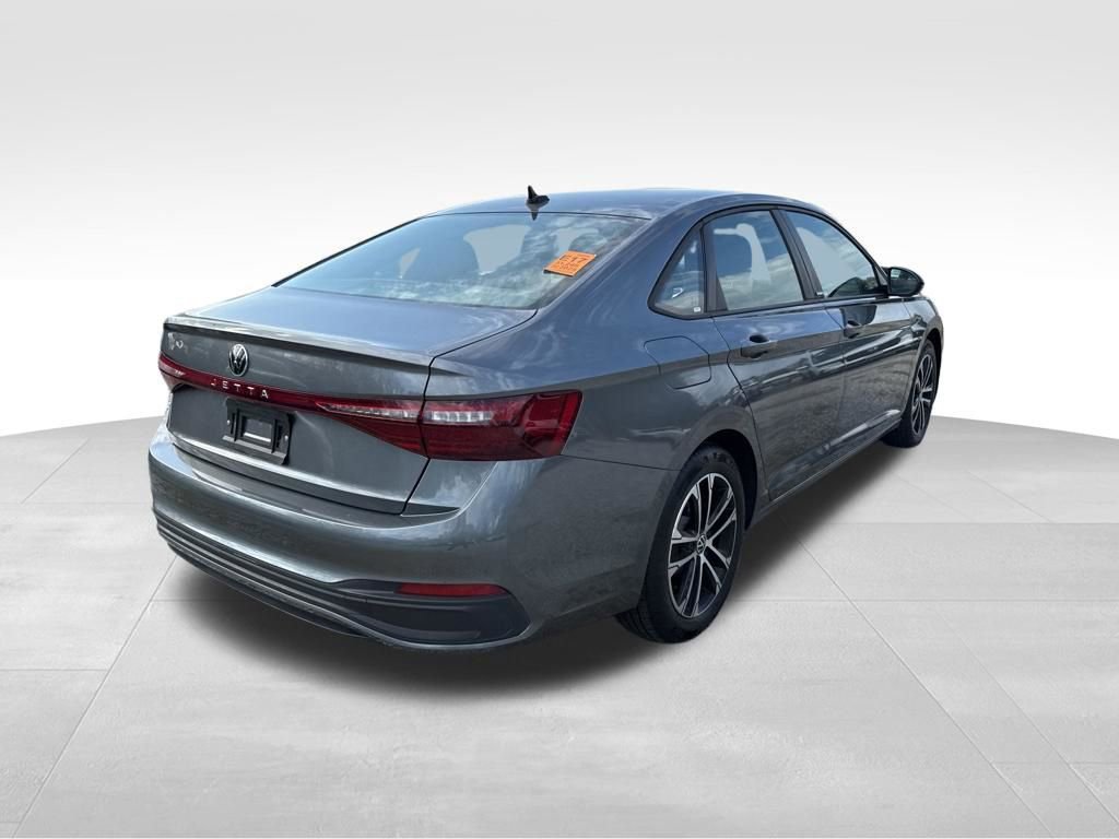 Used 2025 Volkswagen Jetta Sport image 15