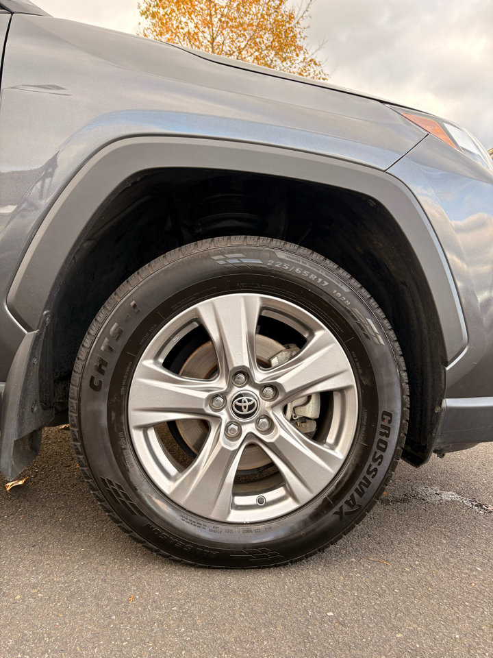 Used 2024 Toyota RAV4 XLE image 26