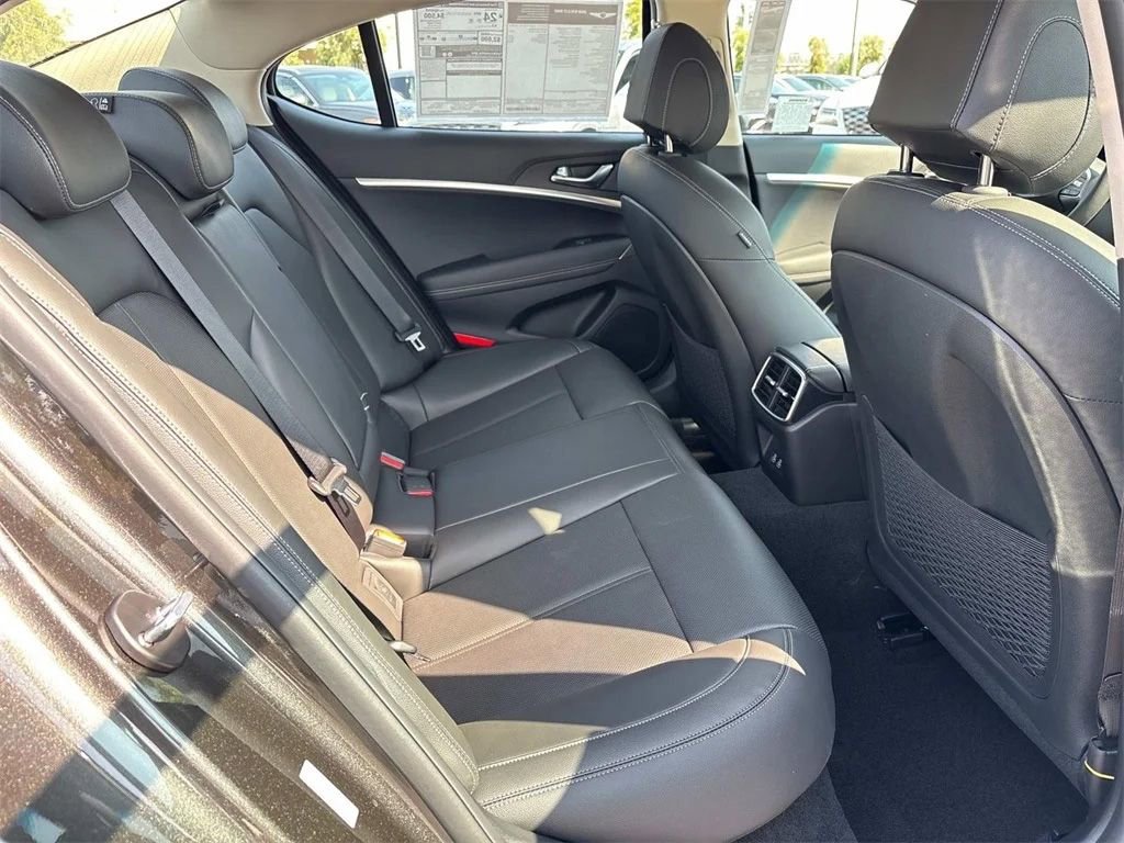 New 2026 Genesis G70 2.5T image 18