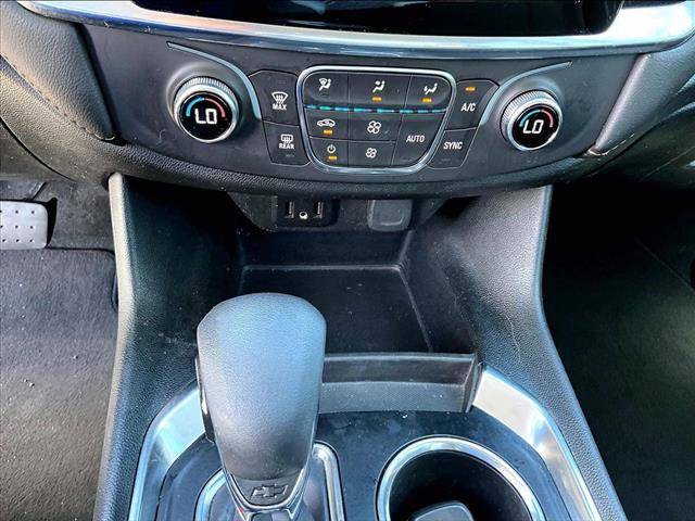 Used 2021 Chevrolet Traverse LS FWD image 24