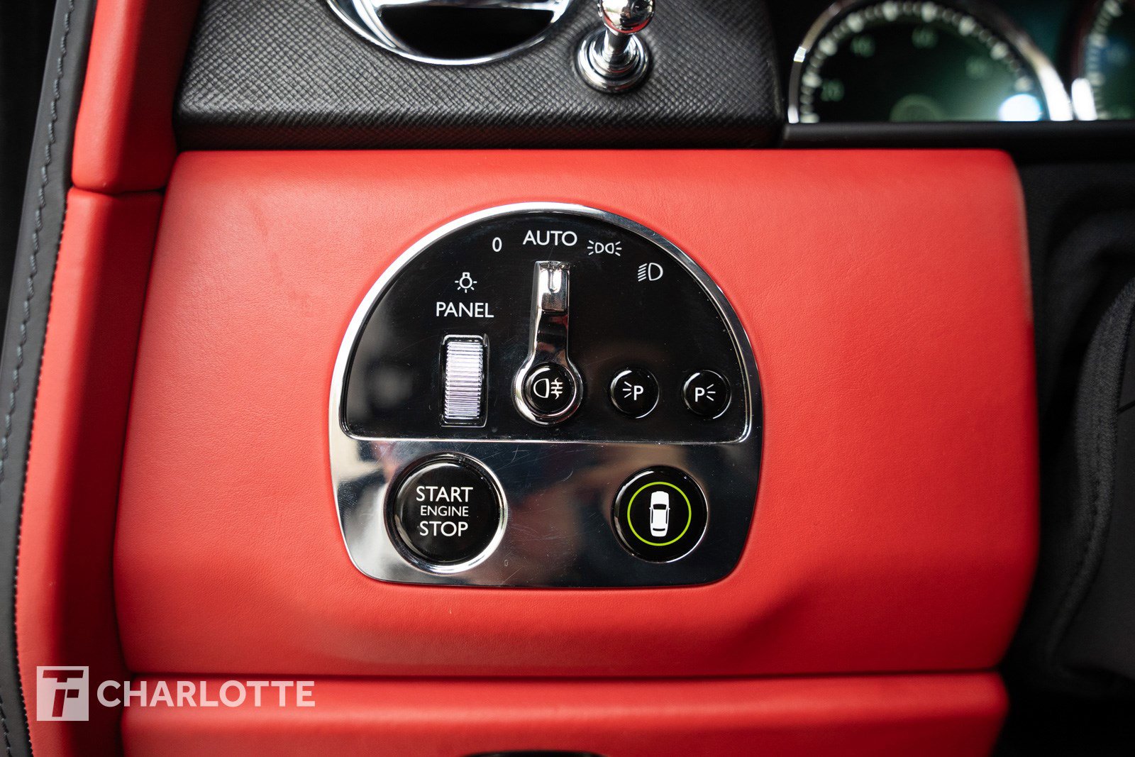 Used 2022 Rolls-Royce Cullinan image 26