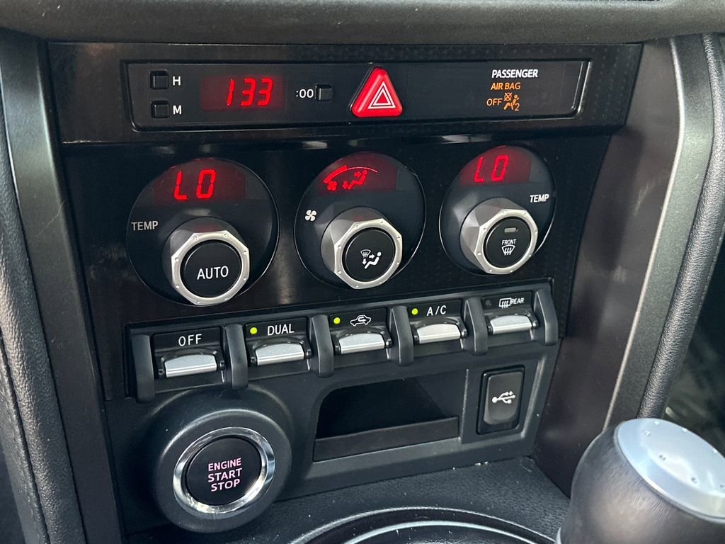 Used 2020 Toyota 86 image 23