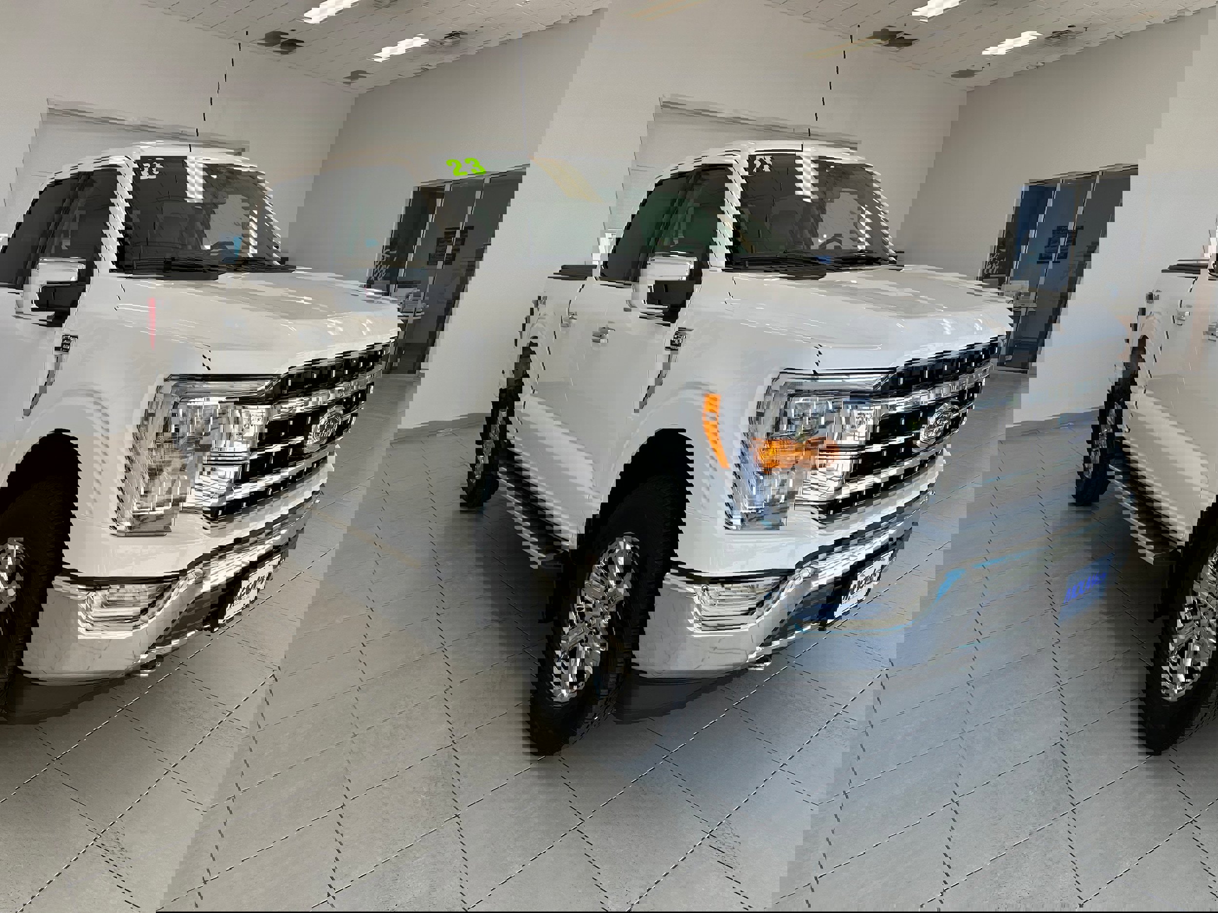 Used 2023 Ford F150 Lariat w/ Bed Utility Package image 4