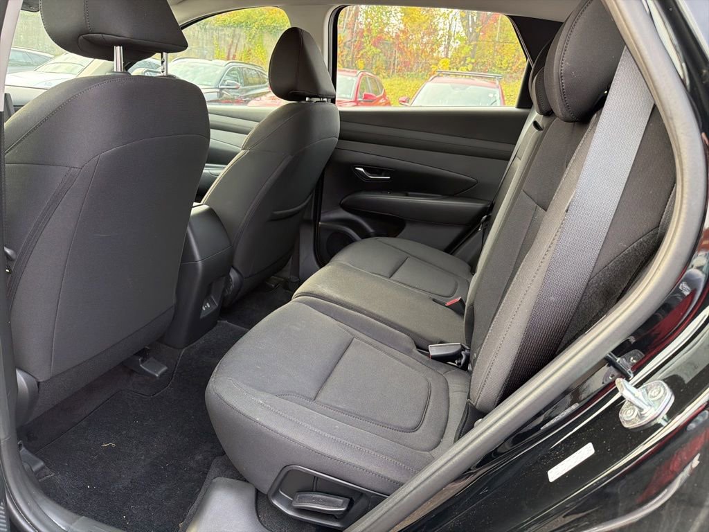 Used 2025 Hyundai Tucson SE image 14