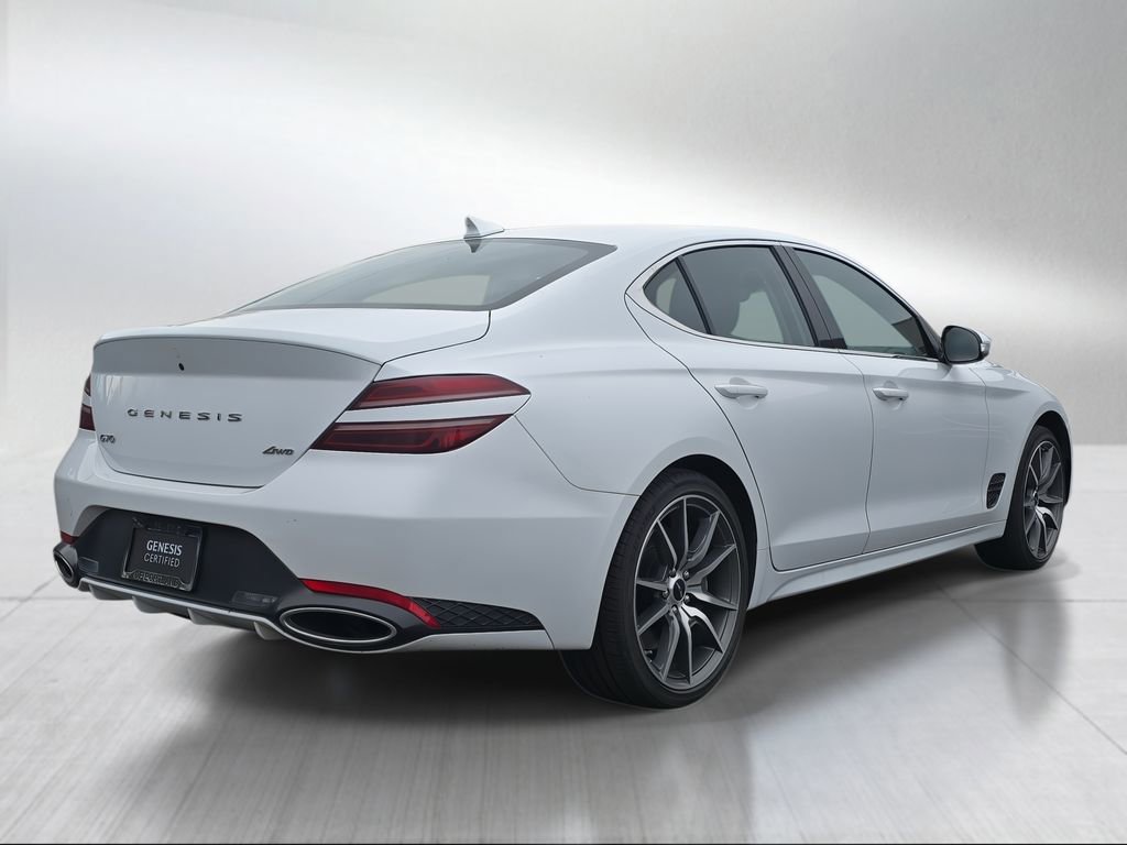 Used 2025 Genesis G70 2.5T image 3