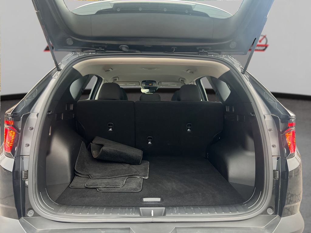 Certified 2024 Hyundai Tucson SE image 11