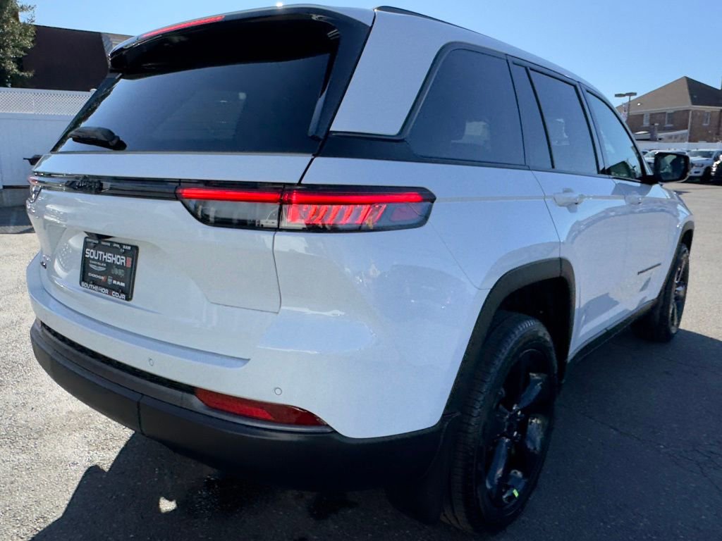 New 2026 Jeep Grand Cherokee Limited w/ Limited Altitude Package image 7