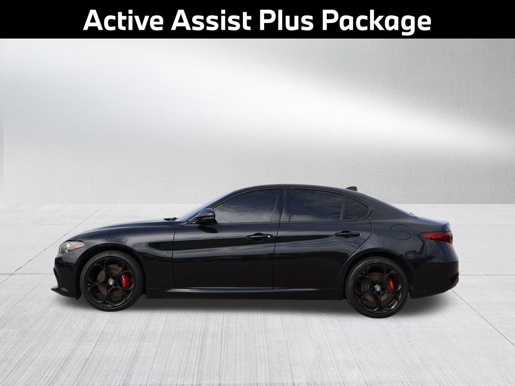 Used 2022 Alfa Romeo Giulia Ti w/ Active Assist Plus Package AWD/4WD image 5