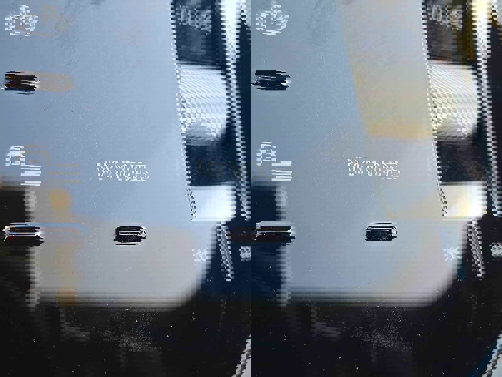 Used 2025 BMW X3 xDrive30i w/ Convenience Package image 25