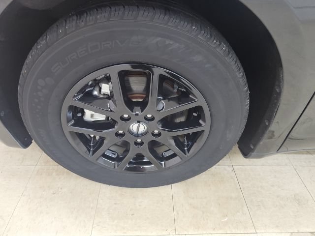 Used 2023 Chrysler Voyager LX FWD image 25