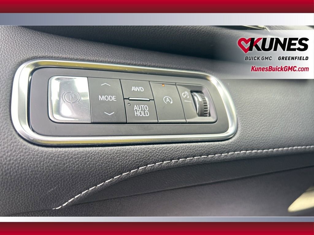 New 2025 Buick Enclave Sport Touring w/ Power Package image 18