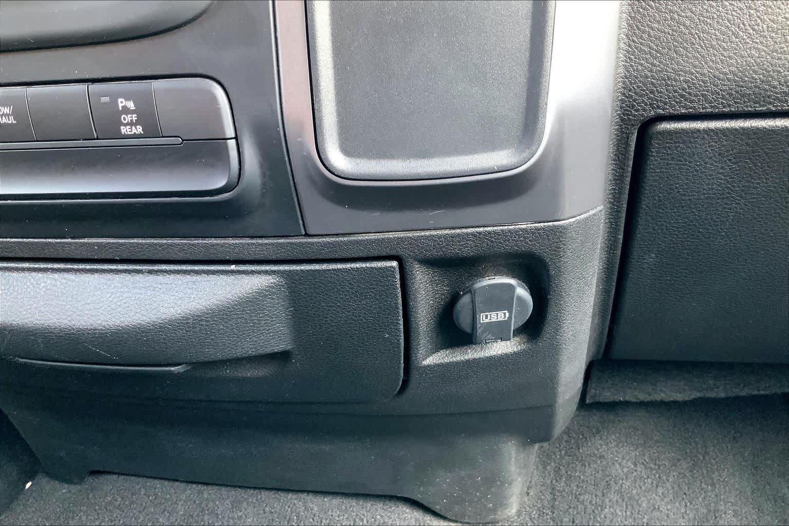 Used 2024 RAM 1500 Warlock AWD/4WD image 29