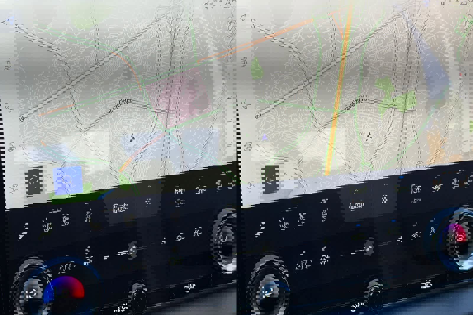 Certified 2025 Lexus RX 350h w/ Convenience Package image 21