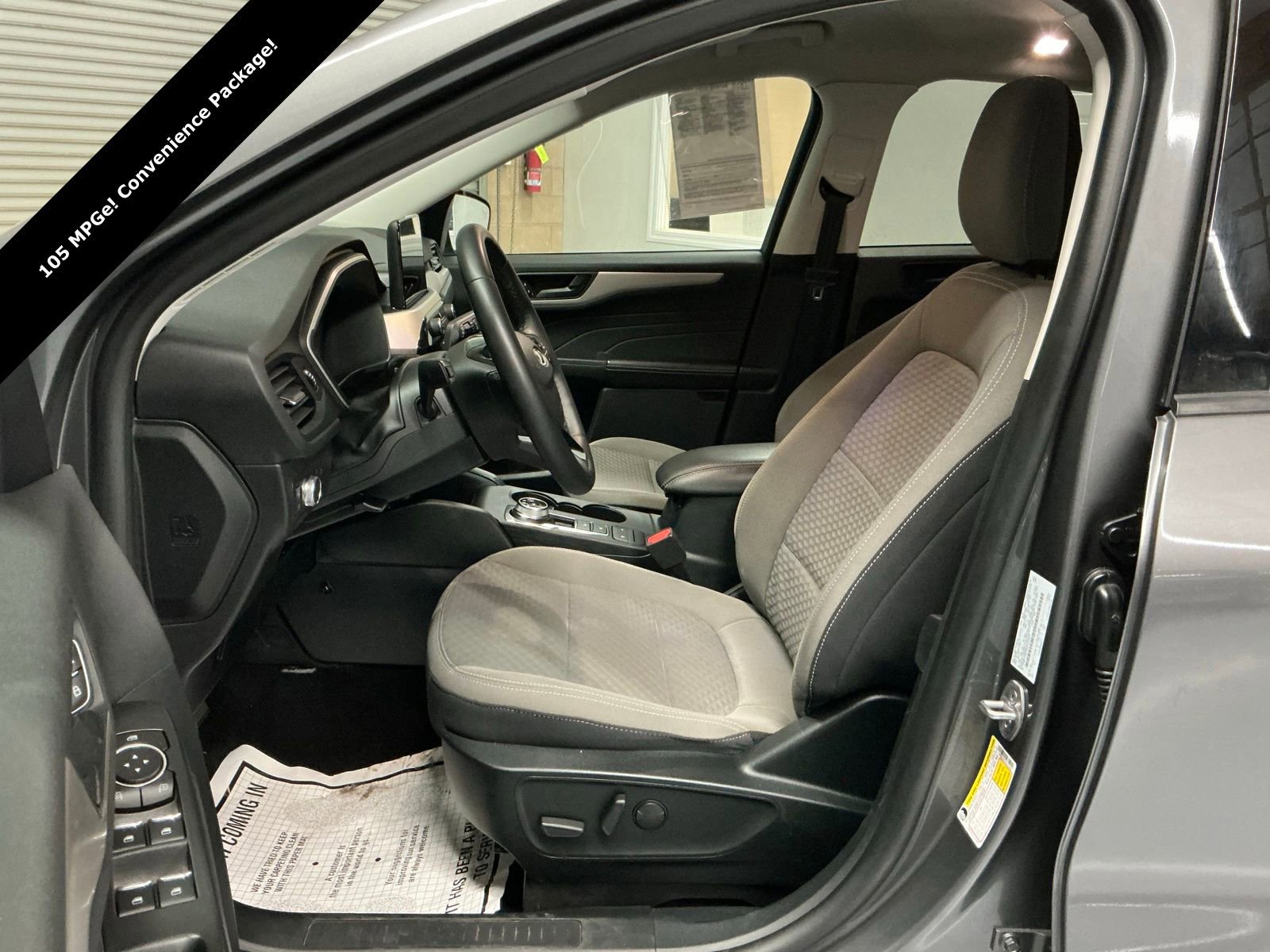 Used 2022 Ford Escape SE w/ Convenience Package image 10