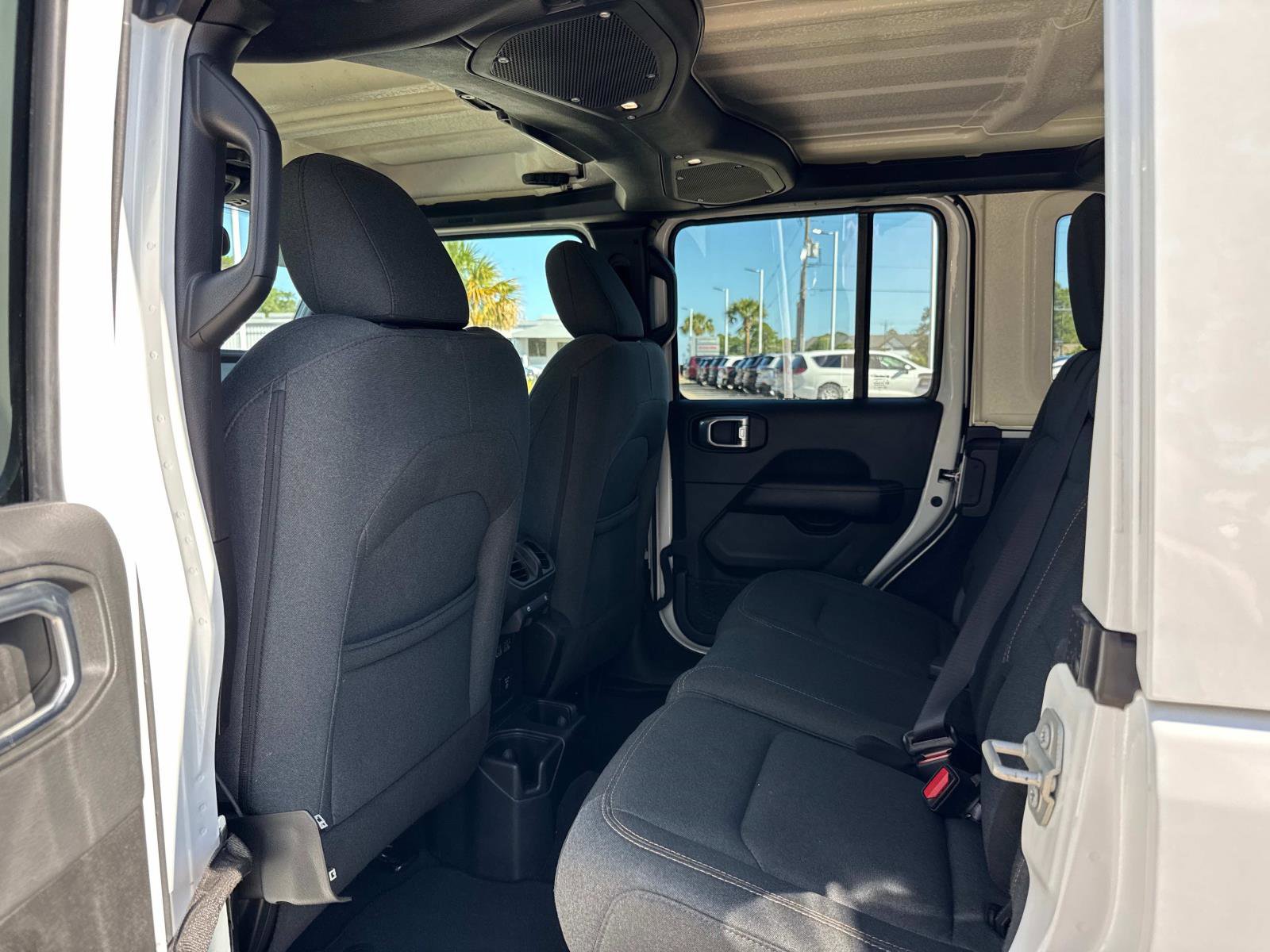 Certified 2024 Jeep Wrangler Unlimited Sahara AWD/4WD image 16