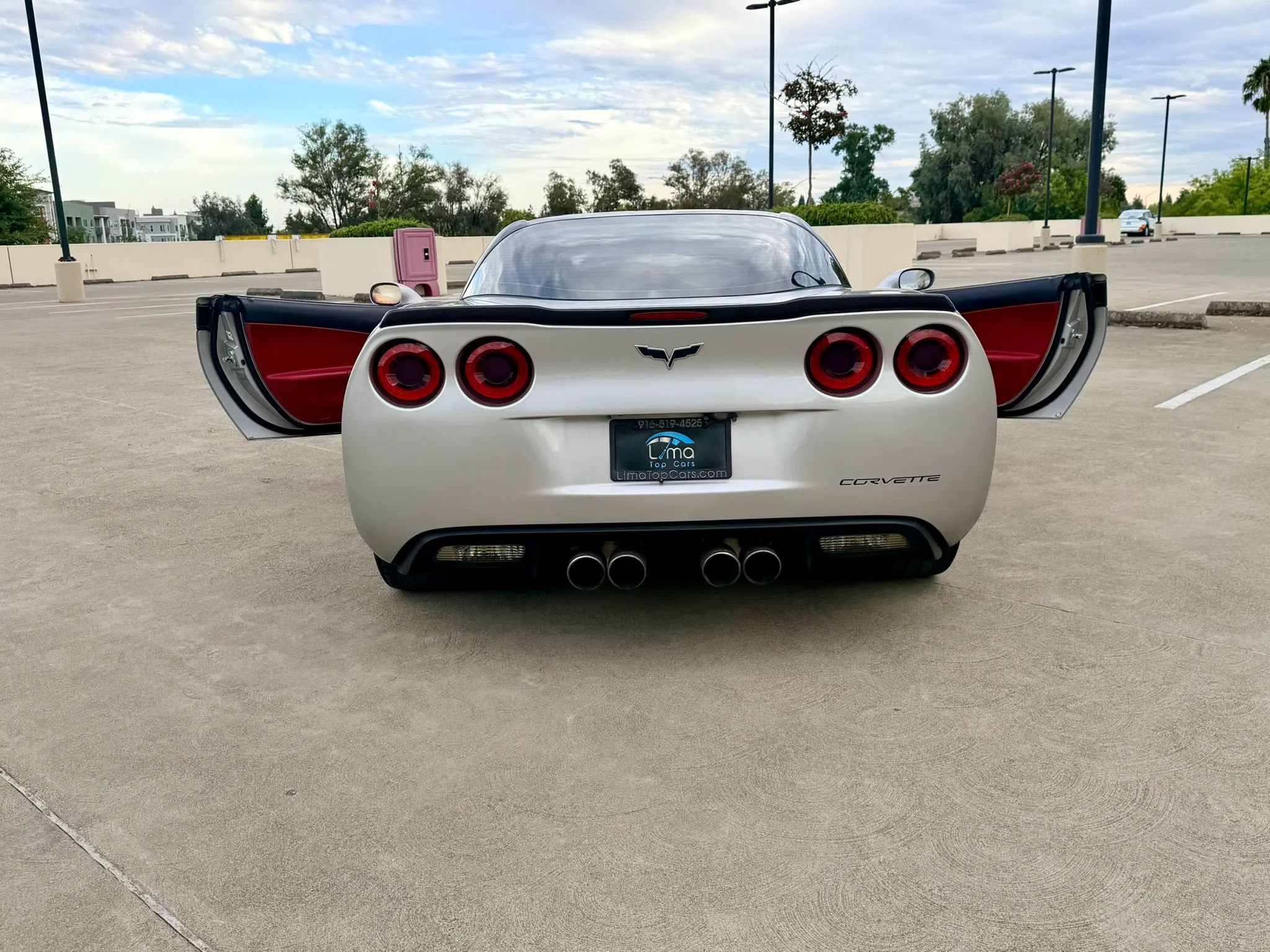 Used 2007 Chevrolet Corvette Coupe w/ Preferred Equipment Group RWD image 20