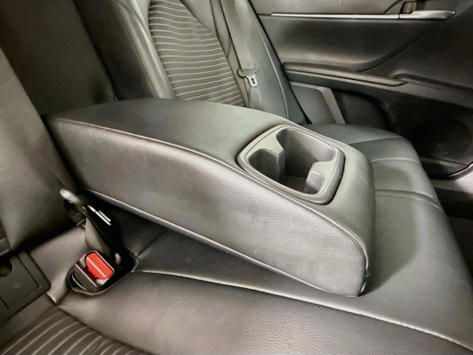 Used 2022 Toyota Camry SE w/ Convenience Package FWD image 37