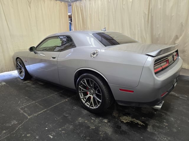 Used 2015 Dodge Challenger SRT w/ Technology Group RWD image 9