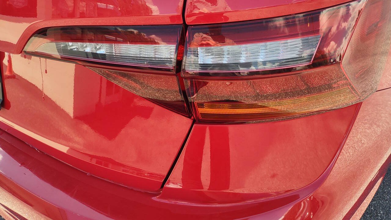 Used 2019 Volkswagen Jetta SE FWD image 32