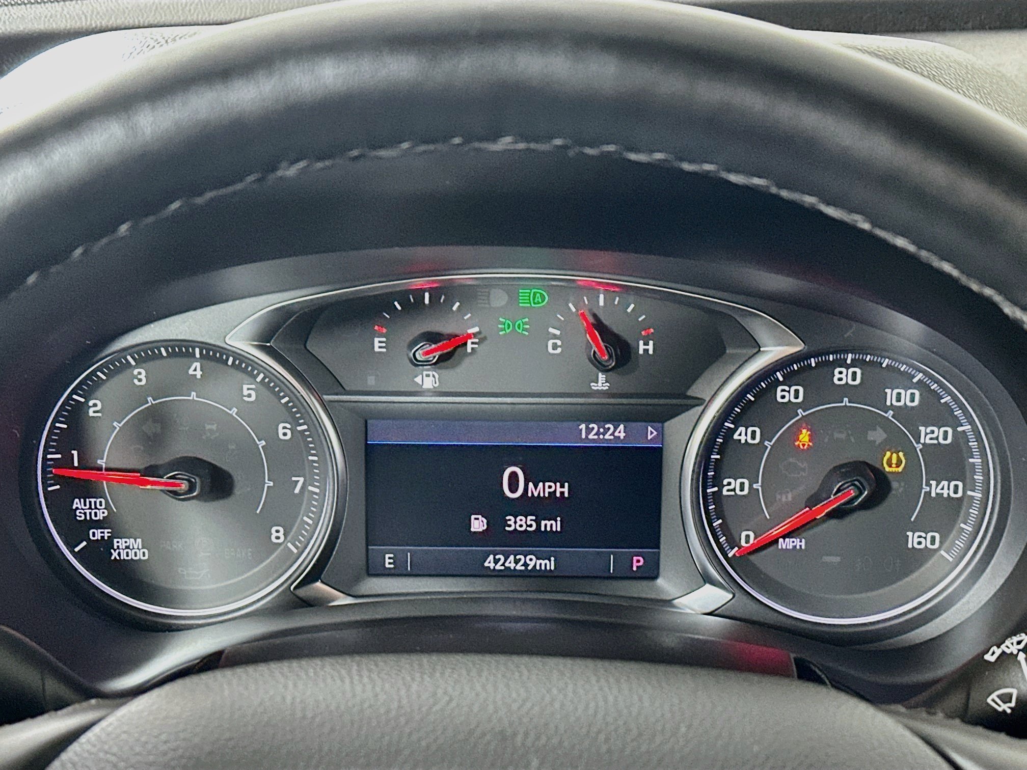 Used 2024 GMC Terrain SLT AWD/4WD image 12