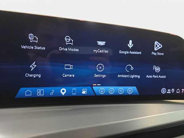 New 2027 Cadillac Vistiq Luxury w/ LPO, Floor Liner Package AWD/4WD image 17