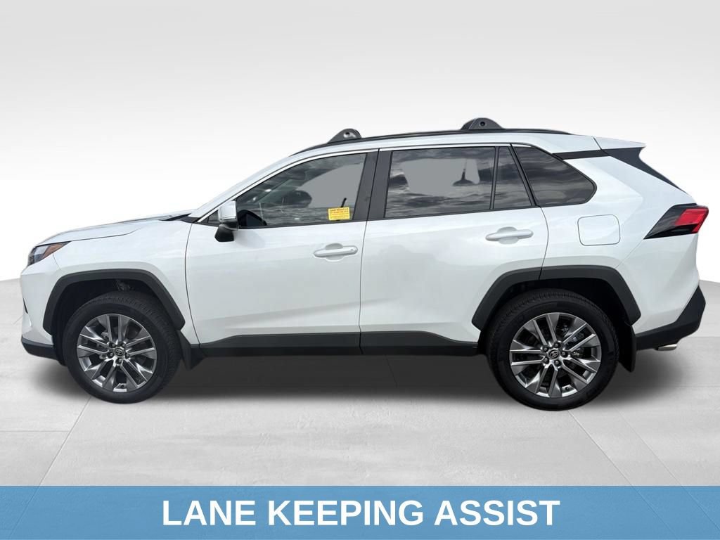 Used 2025 Toyota RAV4 XLE Premium w/ Weather Package AWD/4WD image 19
