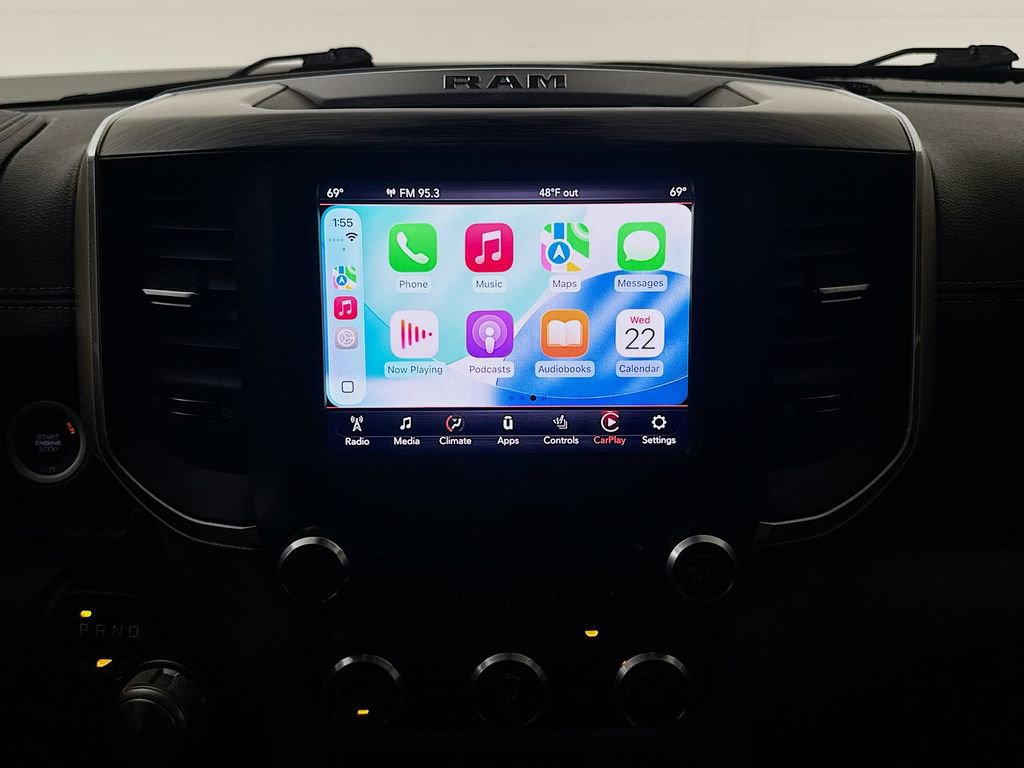 Used 2019 RAM 1500 Laramie AWD/4WD image 16