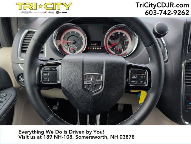 Used 2016 Dodge Grand Caravan SXT image 18