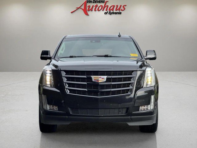 Used 2020 Cadillac Escalade Luxury w/ Escalade Sport Edition AWD/4WD image 2
