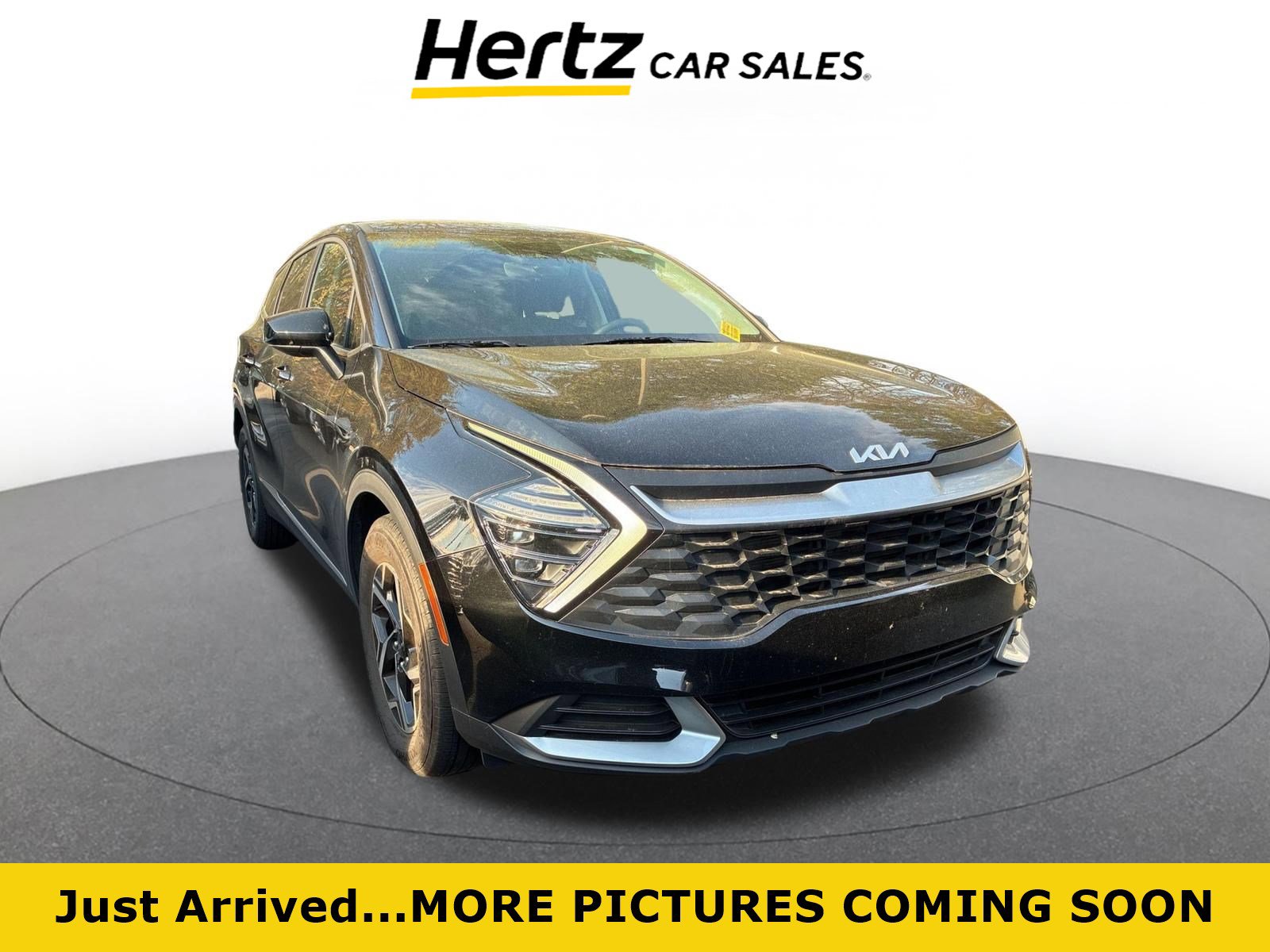 Used 2025 Kia Sportage LX image 1