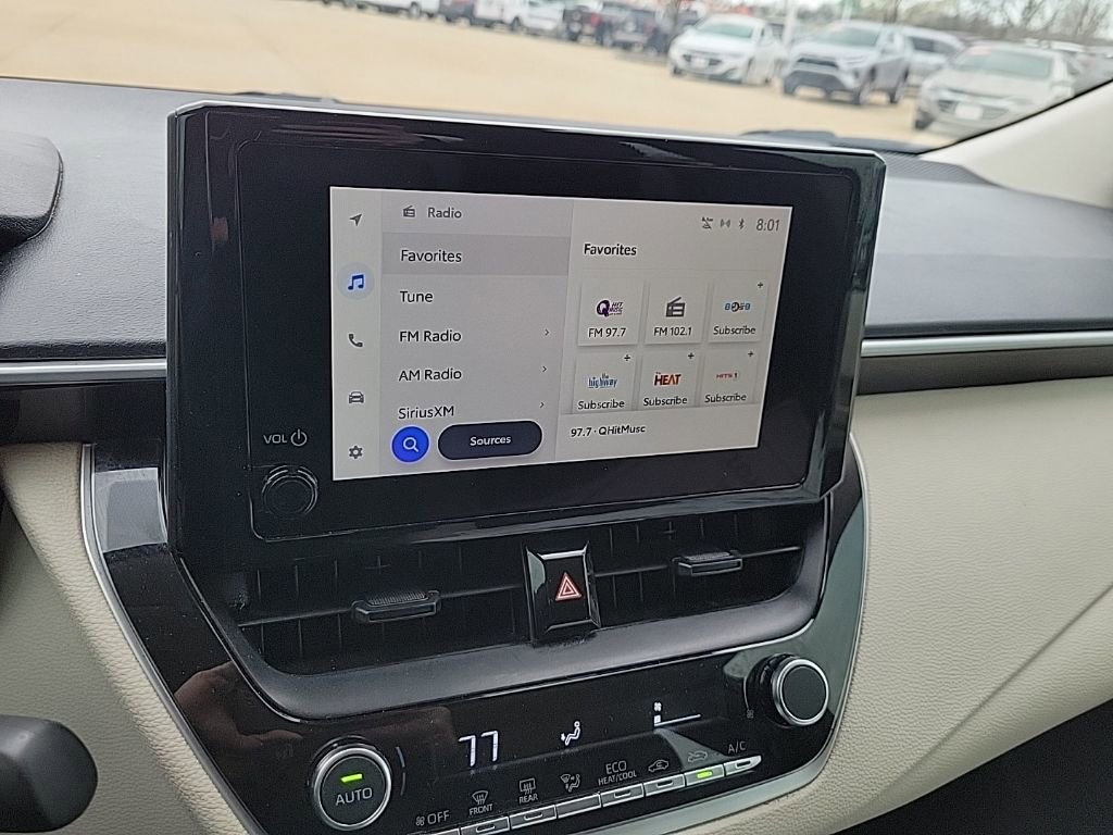 Used 2025 Toyota Corolla LE image 21