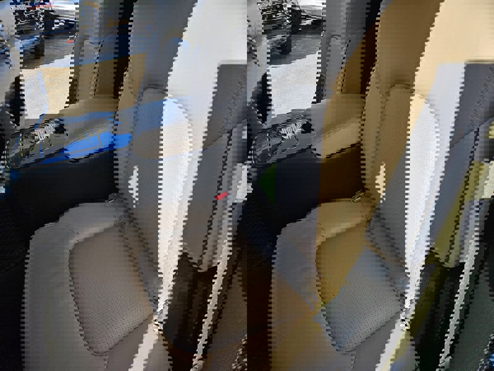 Used 2020 Nissan Armada Platinum w/ Captain's Chairs Package image 62