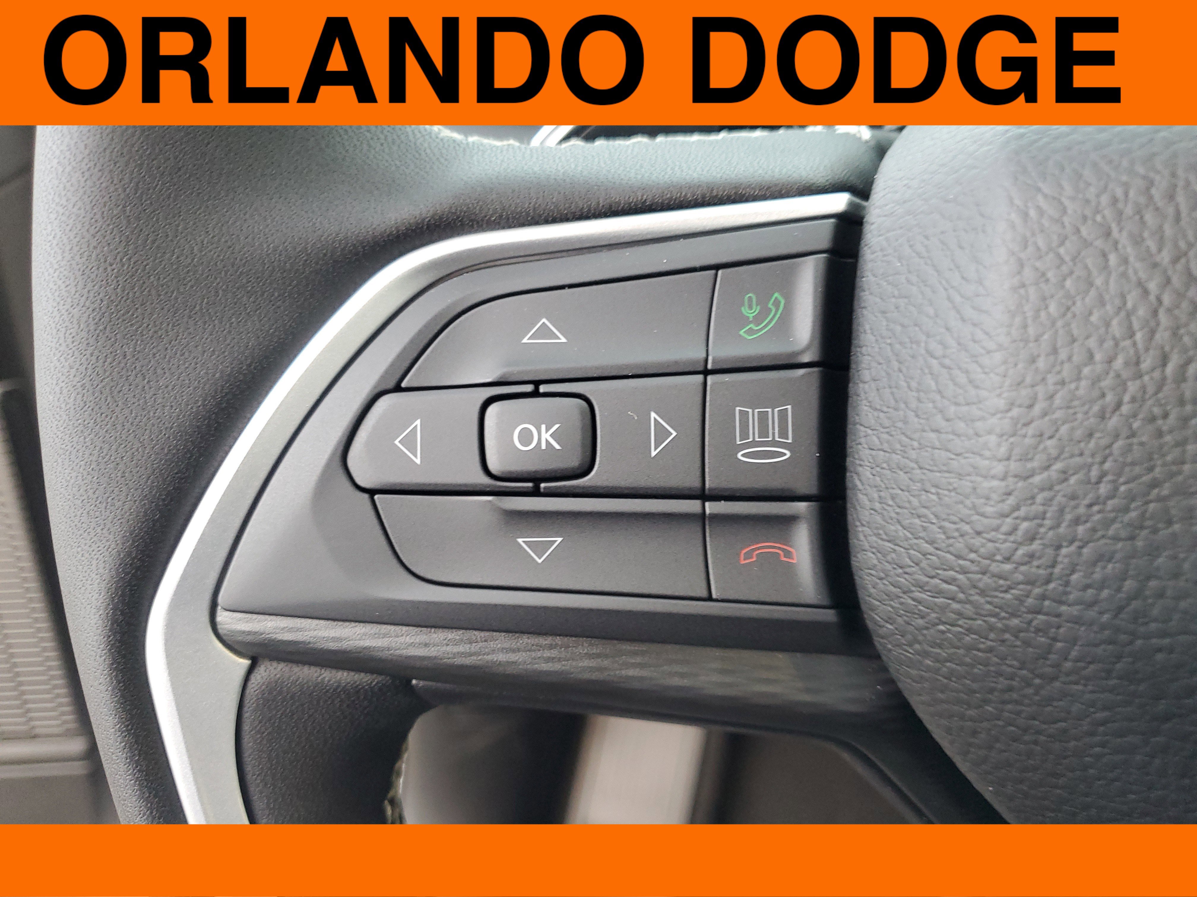 New 2025 Jeep Grand Cherokee L Laredo image 14